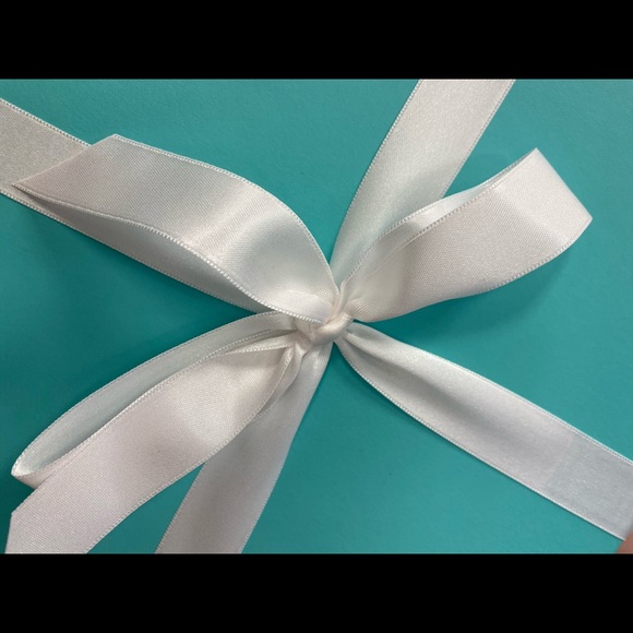 Sold Tiffany and co gift set I bought the last two - Picture 3 of 4